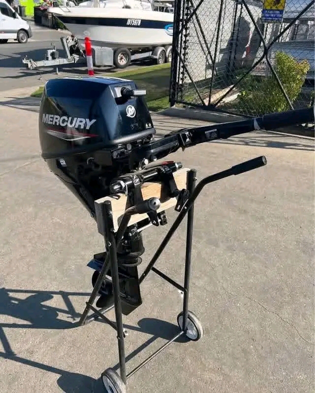 Mercury 8HP 4 Stroke Outboard Motor - Image 6