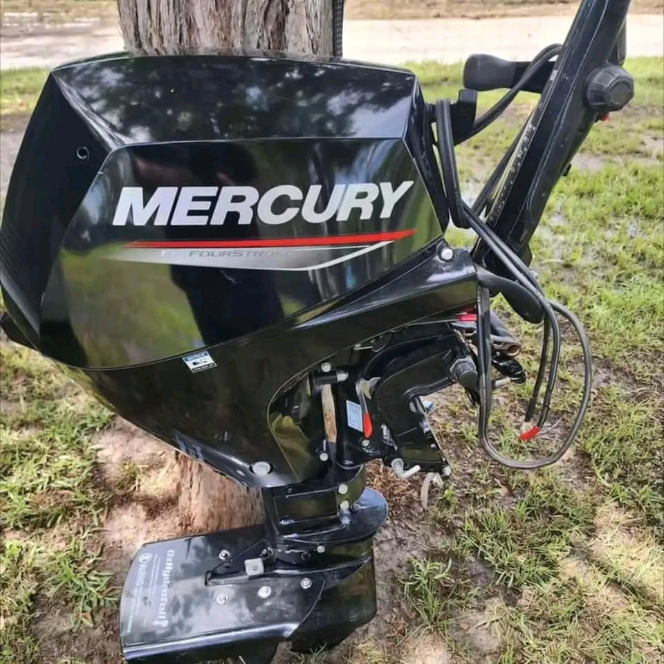 Mercury 20HP 4 Stroke Outboard Motor - Image 2
