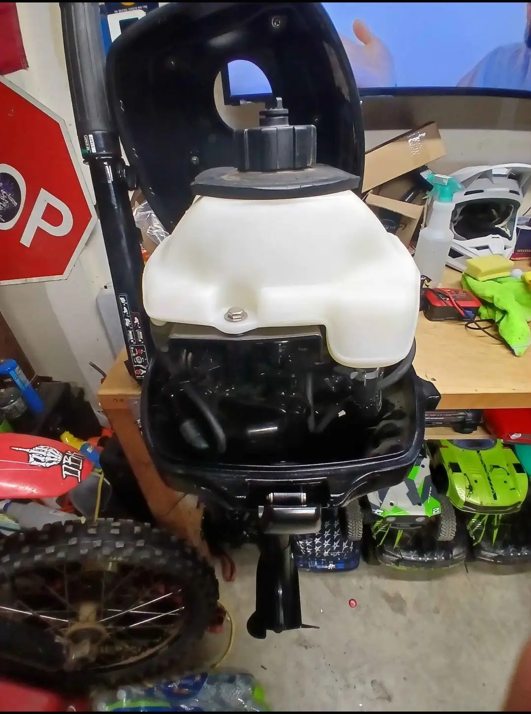 Mercury 2.5HP 4 Stroke Outboard Motor - Image 4