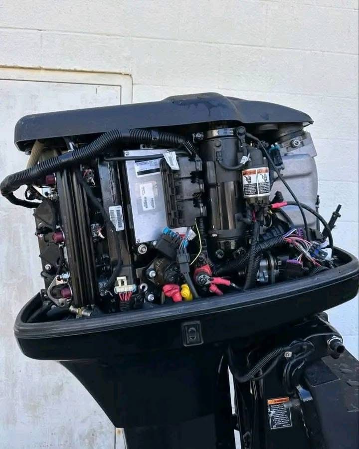 Mercury 175HP 2-Stroke Outboard - Image 6