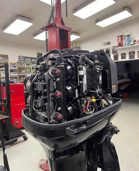 Mercury 200HP 2-Stroke Outboard - Image 6