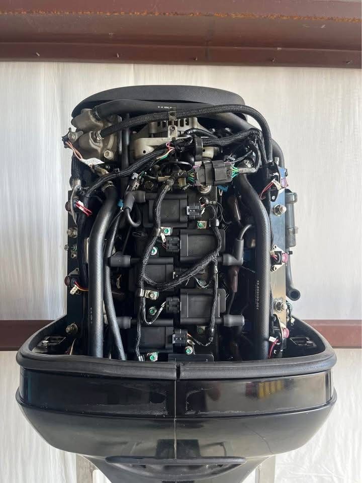 Mercury 225HP 4-Stroke - Image 7